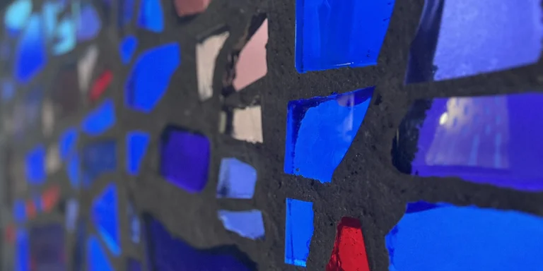 Buntglas in der Auferstehungskirche 